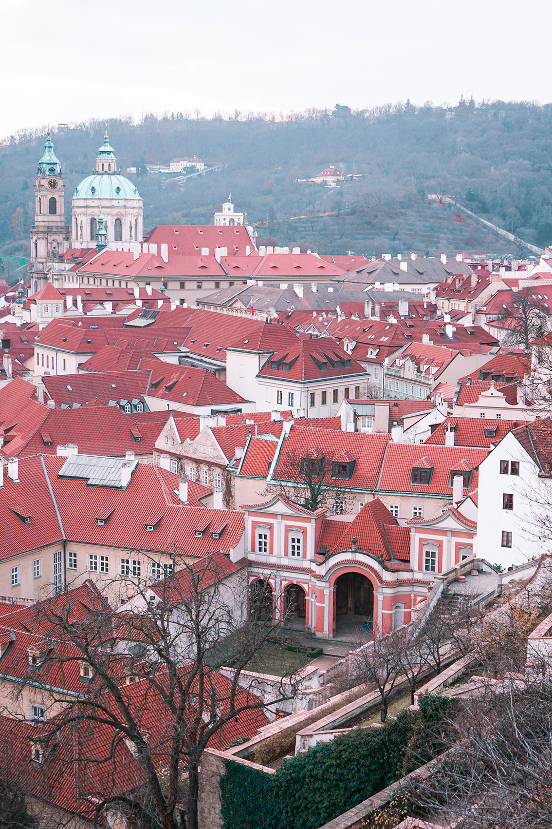 4-2 Weekend a Praga: 7 cose da vedere, dove dormire, gli indirizzi food e i Mercatini di Natale più belli.